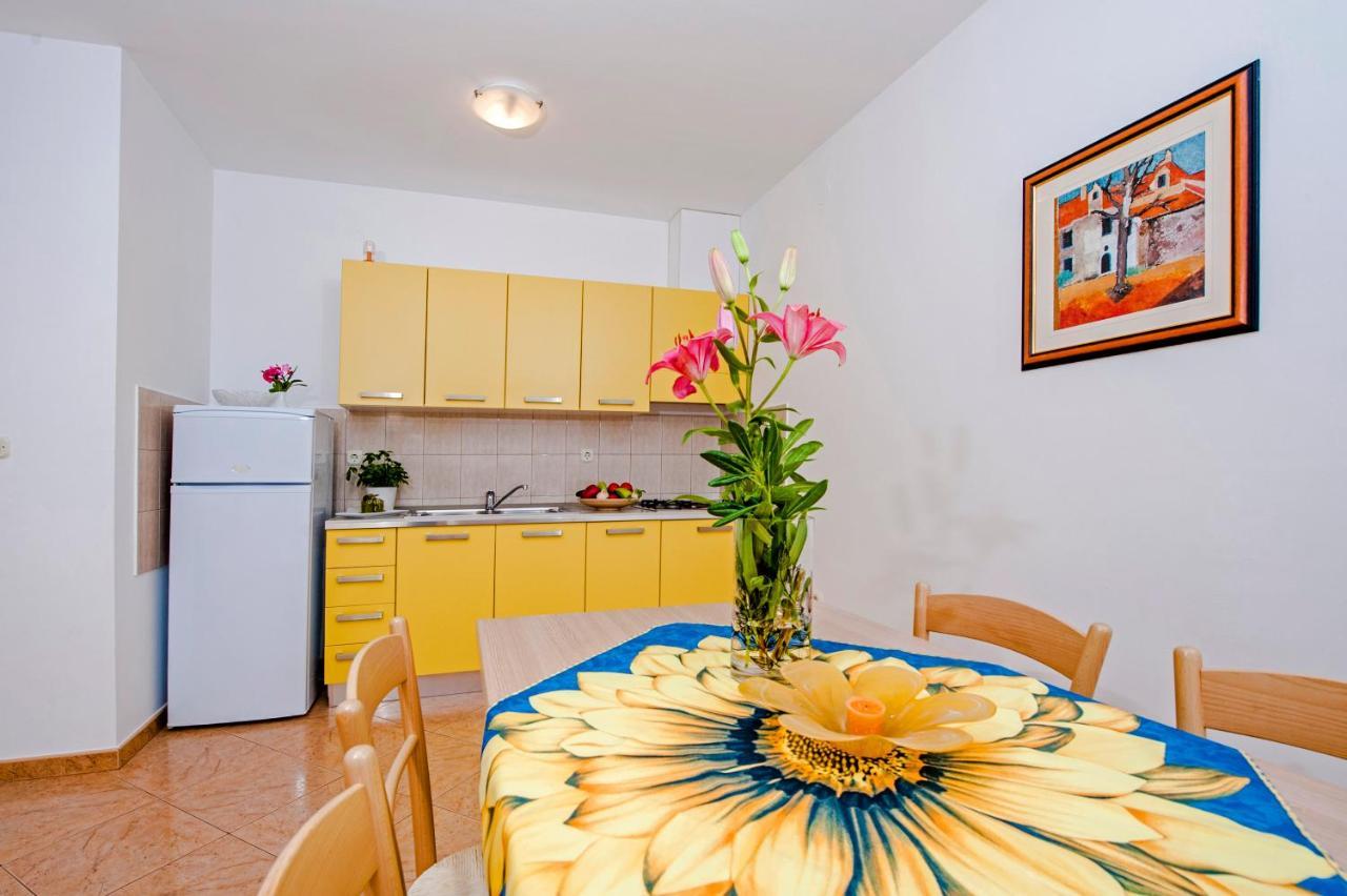 Apartments Bella B Rovinj Exterior photo