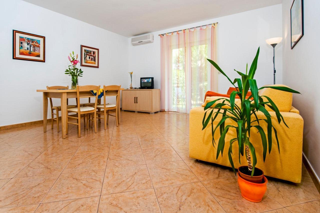 Apartments Bella B Rovinj Exterior photo