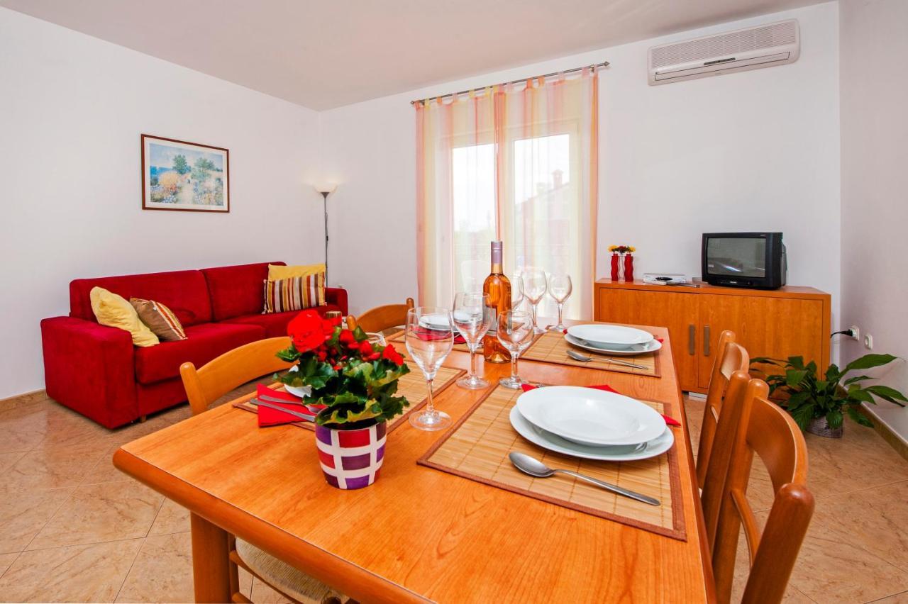 Apartments Bella B Rovinj Exterior photo