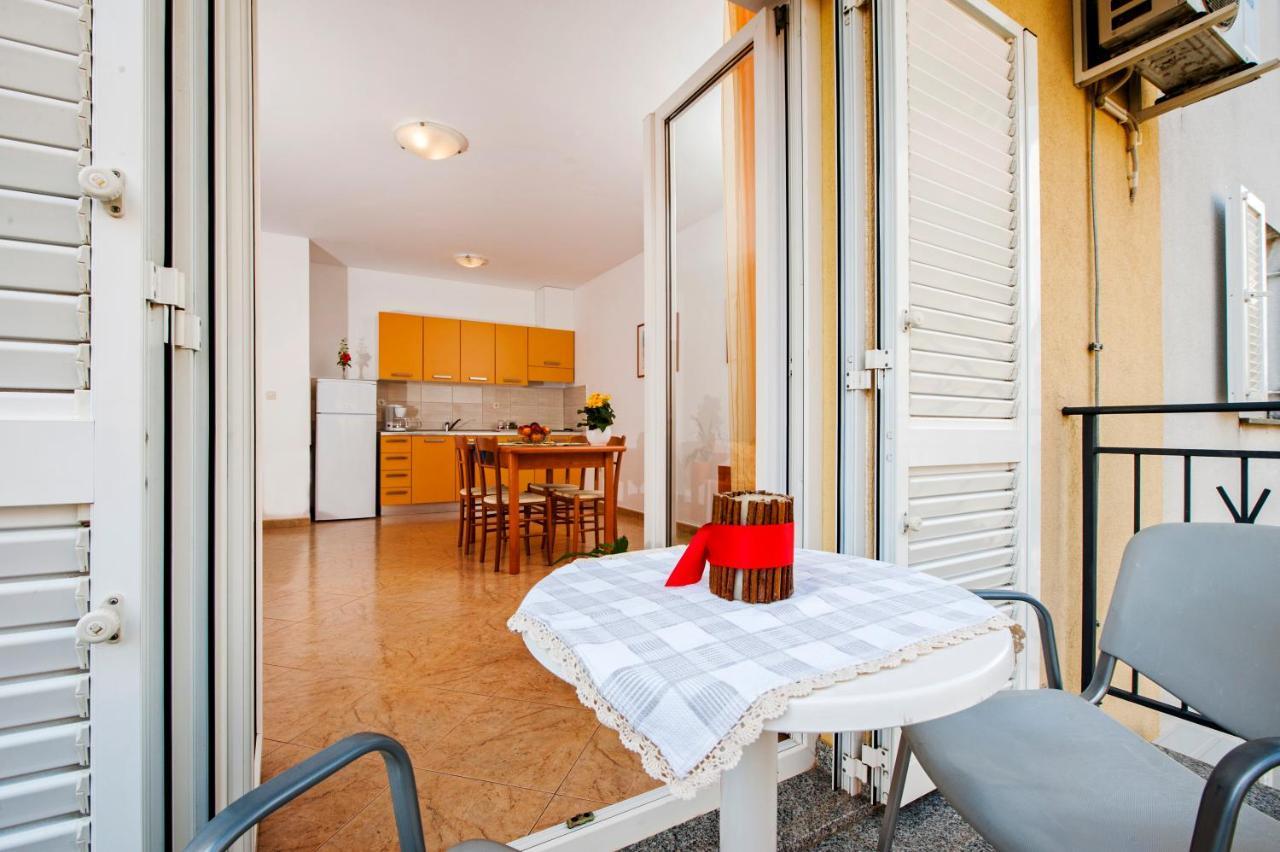 Apartments Bella B Rovinj Exterior photo