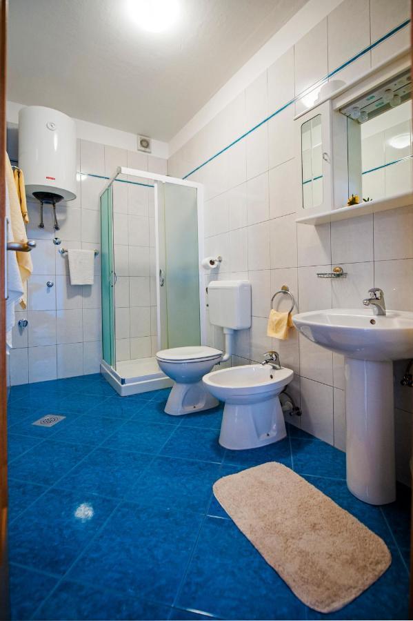 Apartments Bella B Rovinj Exterior photo